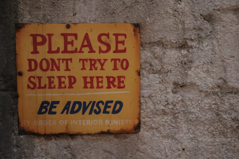 avertissement aux consommateurs : informez-vous sur les risques potentiels liés à vos achats et protégez vos droits. restez vigilant et faites des choix éclairés.