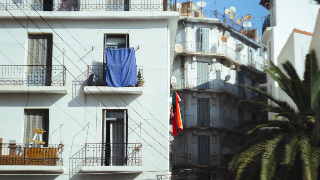 idées et conseils pour décorer votre balcon avec style et créer un espace extérieur agréable et accueillant.