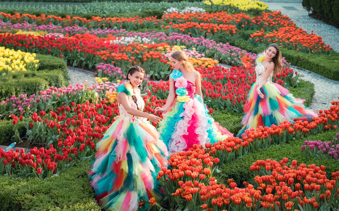 découvrez le chelsea flower show, l'événement horticole emblématique à londres, alliant innovation, beauté florale et tendances du jardinage.