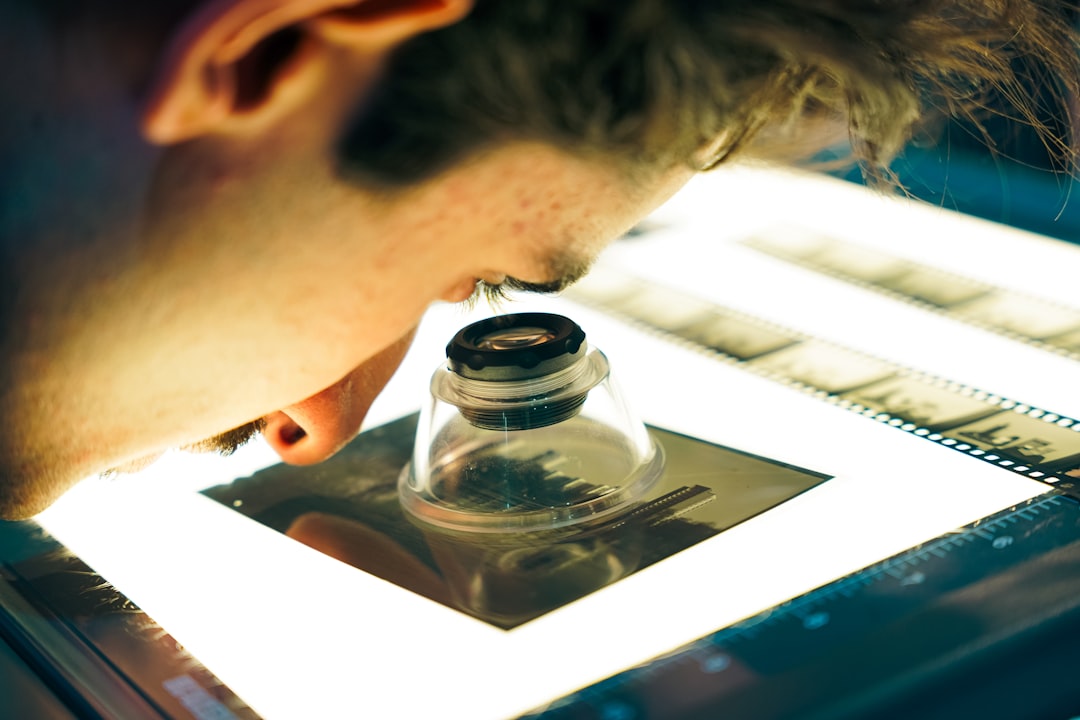 découvrez la science citoyenne : une approche participative qui engage le grand public dans la collecte et l'analyse de données scientifiques pour mieux comprendre le monde qui nous entoure.