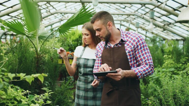 découvrez le jardinage collaboratif : une manière conviviale et durable de cultiver ensemble, partager des connaissances et renforcer les liens au sein de votre communauté tout en respectant l’environnement.