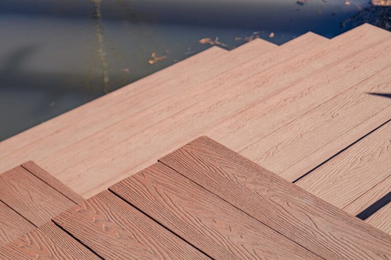 découvrez le bois composite, une alternative durable et esthétique au bois traditionnel, idéale pour vos projets de construction et d'aménagement extérieur.