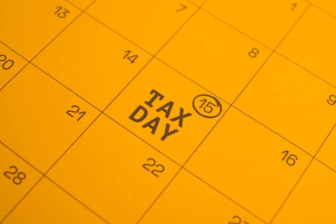 découvrez tout ce qu'il faut savoir sur la taxe de développement : définition, fonctionnement, avantages et obligations pour les particuliers et entreprises.