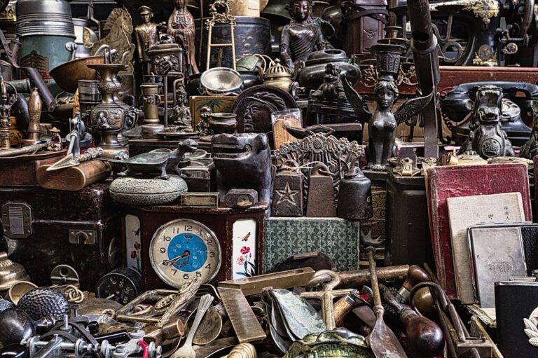 découvrez notre marché aux puces, un lieu unique pour dénicher des objets vintage, des trésors cachés et des bonnes affaires dans une ambiance conviviale et authentique.
