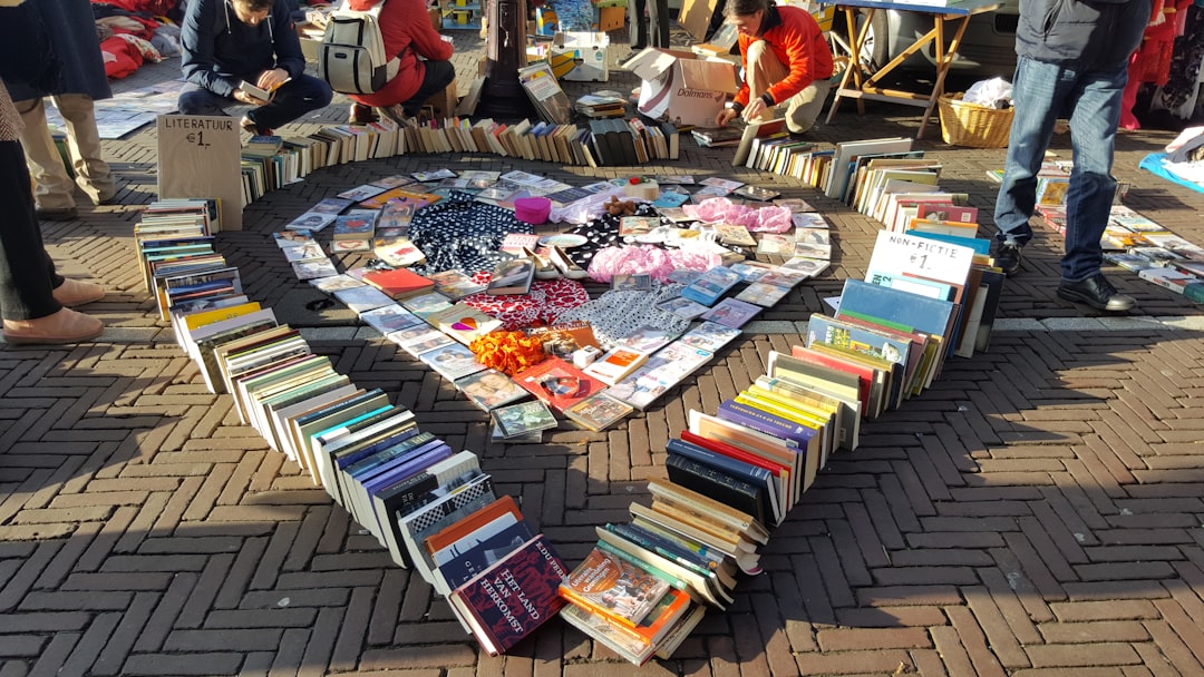 découvrez notre garage sale avec une sélection exceptionnelle d'articles à petits prix. ne manquez pas cette opportunité unique de faire de bonnes affaires près de chez vous !