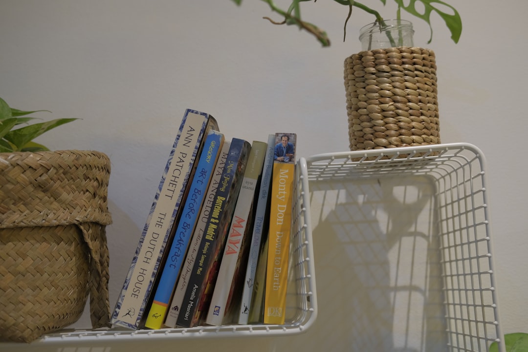 découvrez une sélection de livres de jardinage pour tous les niveaux, conseils pratiques, astuces de plantation et idées créatives pour entretenir votre jardin avec passion.