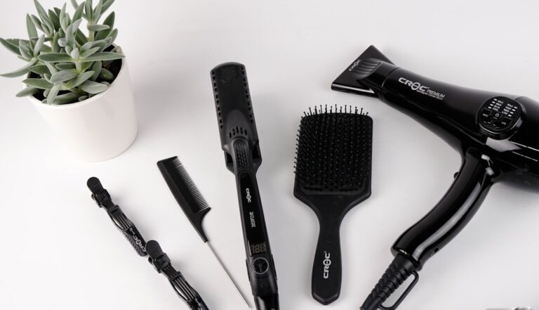 découvrez nos conseils et produits essentiels pour des cheveux sains, brillants et forts grâce à une routine de soins capillaires adaptée à tous les types de cheveux.