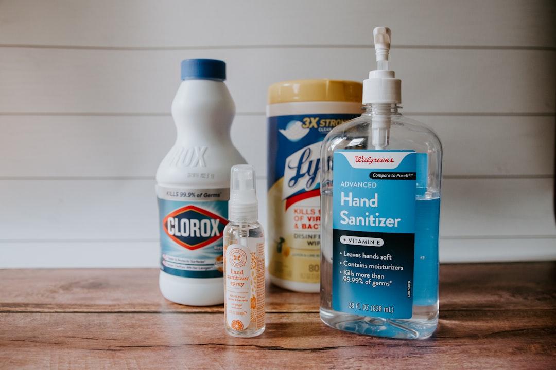 découvrez comment fabriquer un herbicide maison efficace et naturel pour désherber votre jardin sans produits chimiques.