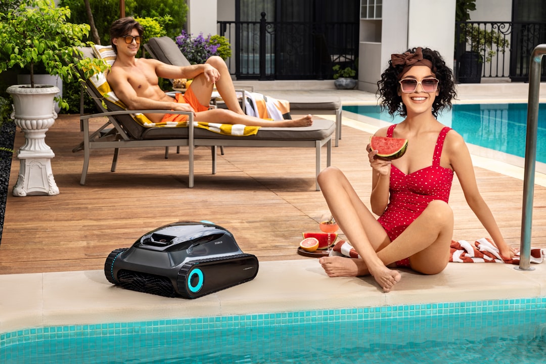 découvrez notre robot tondeuse, l'outil idéal pour un jardin parfaitement entretenu sans effort. pratique, autonome et silencieux, il prend soin de votre pelouse en toute simplicité.