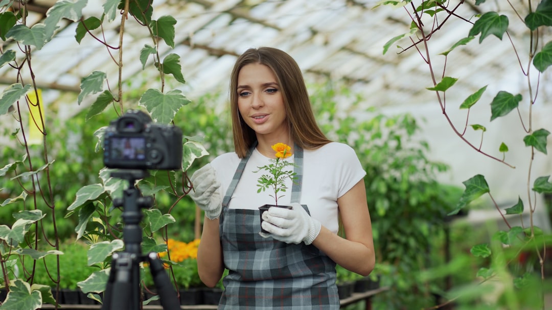 devenez un expert en jardinage avec le programme master gardeners : conseils, formations et soutien pour cultiver un jardin florissant tout au long de l'année.