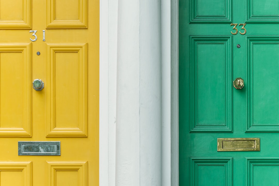 découvrez tout sur les voisins : conseils pour bien vivre en harmonie, relations de voisinage et astuces pour créer un environnement convivial autour de chez vous.