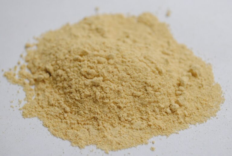 poudre anti-nuisibles efficace pour éliminer cafards, fourmis et autres insectes indésirables. protection durable pour votre maison et jardin.