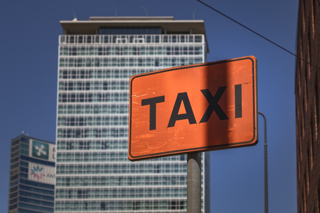 découvrez comment réduire vos impôts grâce à des stratégies et conseils efficaces sur la réduction d'impôt. optimisez vos finances et maximisez vos économies fiscales.