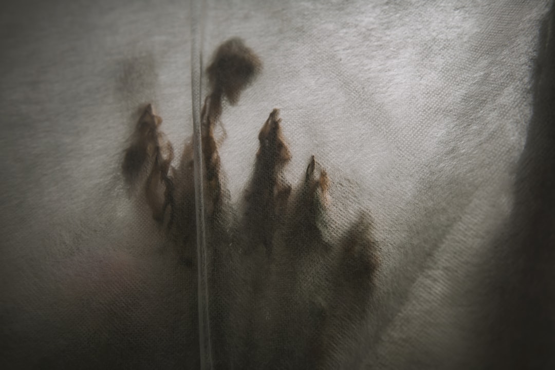 découvrez nos solutions efficaces pour la protection des plantes en hiver et assurez leur survie face au froid et aux intempéries.